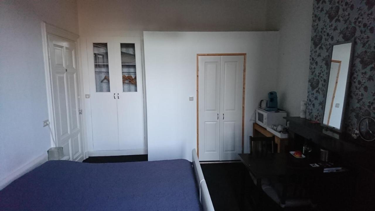 Op De Burg Bed & Breakfast Venlo Bagian luar foto