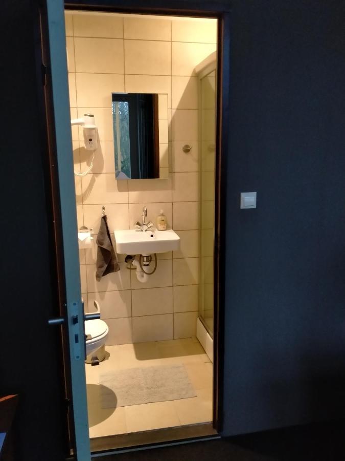 Op De Burg Bed & Breakfast Venlo Bagian luar foto