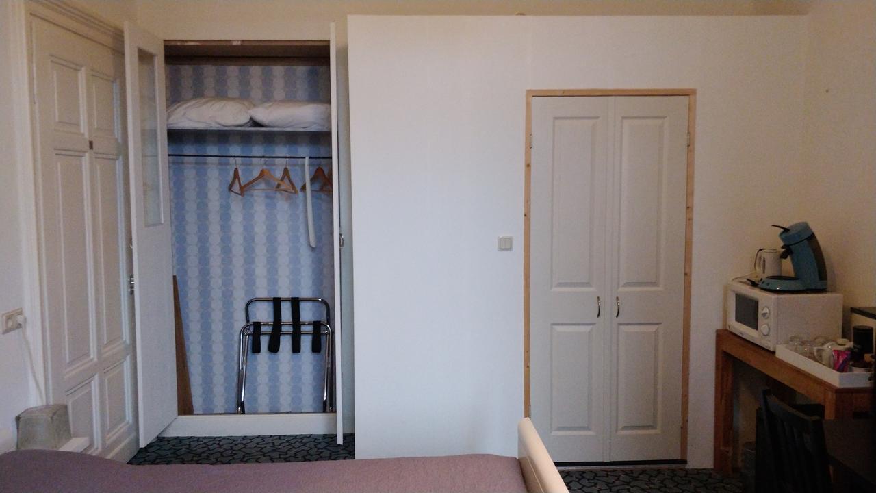 Op De Burg Bed & Breakfast Venlo Bagian luar foto